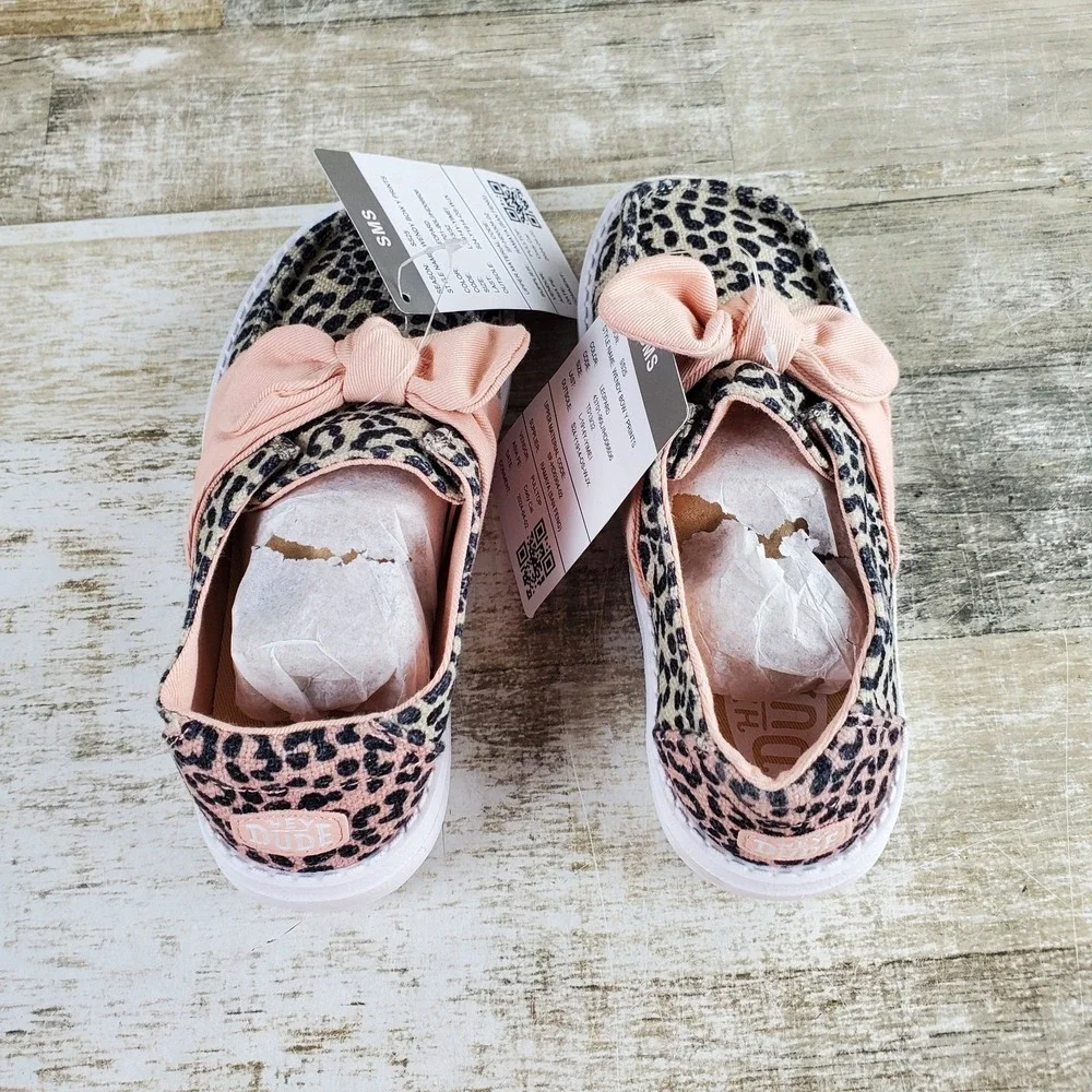 HEY DUDE Wendy Bow Print Kids Loafer Shoes Sz 13 C13 Leopard White Round Toe